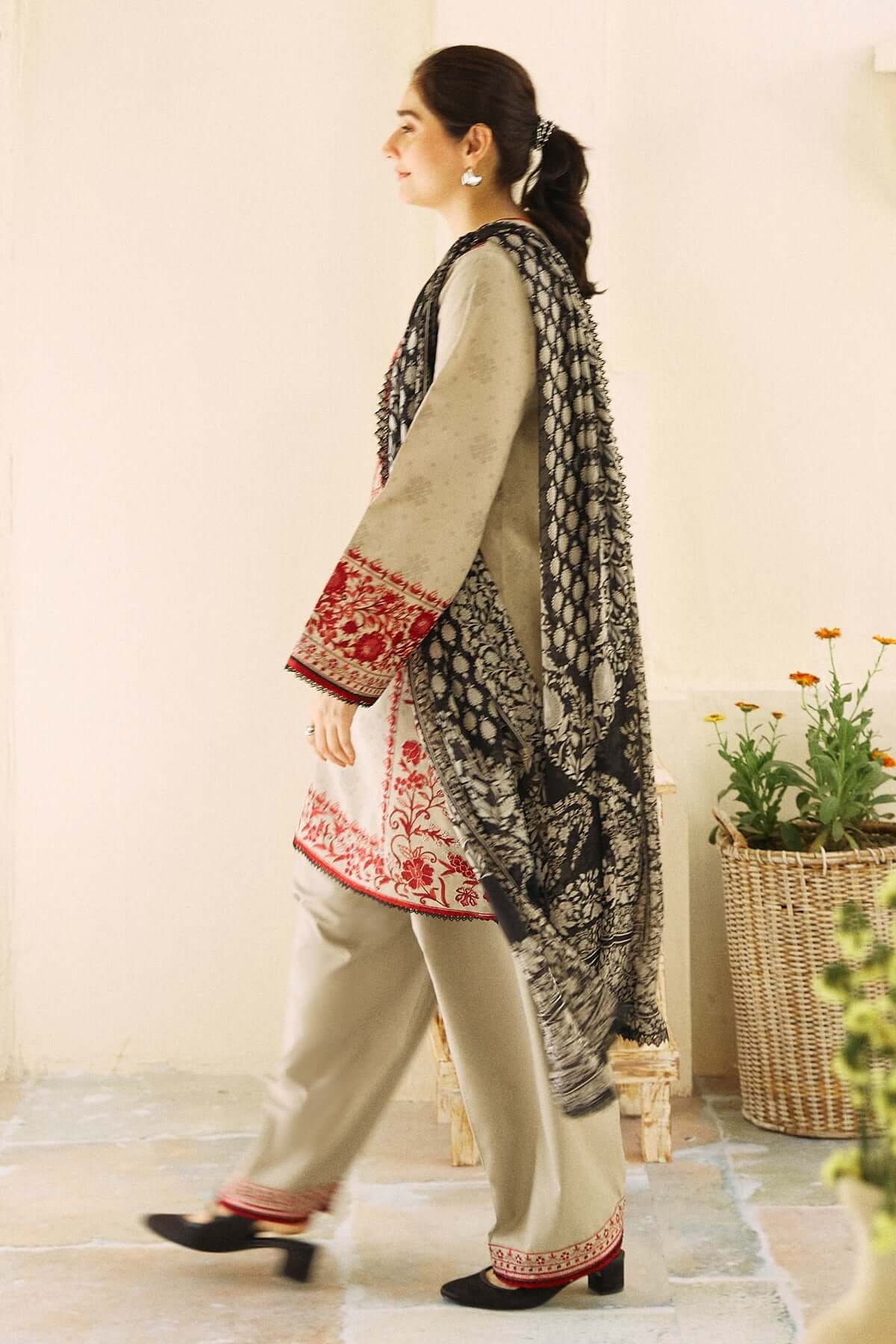 turbolight winter dress designs 2025 new-arrivals dhanak collection khaddar velvet online end year sale dhanak dress design