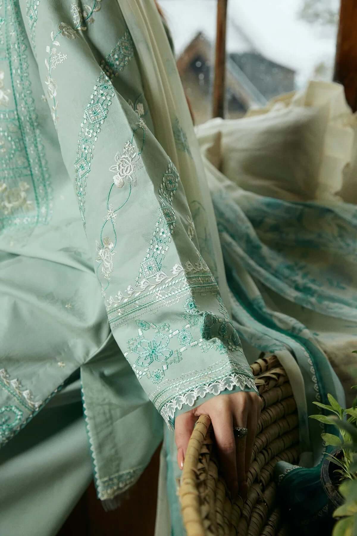turbolight winter dress designs 2025 new-arrivals dhanak collection khaddar velvet online end year sale dhanak dress design