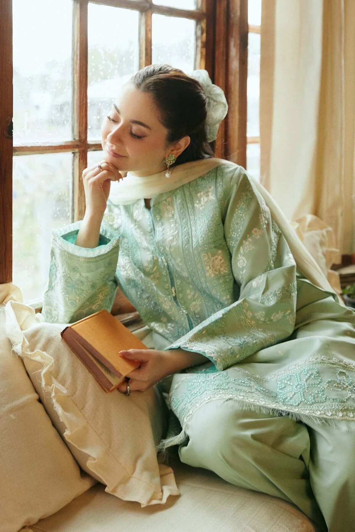 turbolight winter dress designs 2025 new-arrivals dhanak collection khaddar velvet online end year sale dhanak dress design